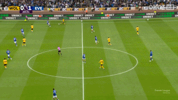 海星体育在线观看-悼念离世爷爷！黄喜灿抢点破门，亲吻手臂文身&amp;amp;双手指天纪念