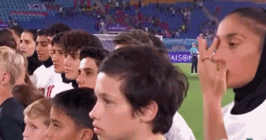 海星体育在线娱乐-伊朗女足7人&amp;quot;叛逃&amp;quot;细节曝光！摘下头巾激动流泪，获澳洲庇护